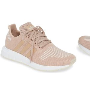 Adidas Swift Run running shoe Sz 9 used Pearl/tan